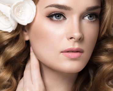 Brautstyling & Make-up Brautstyling & Make-up